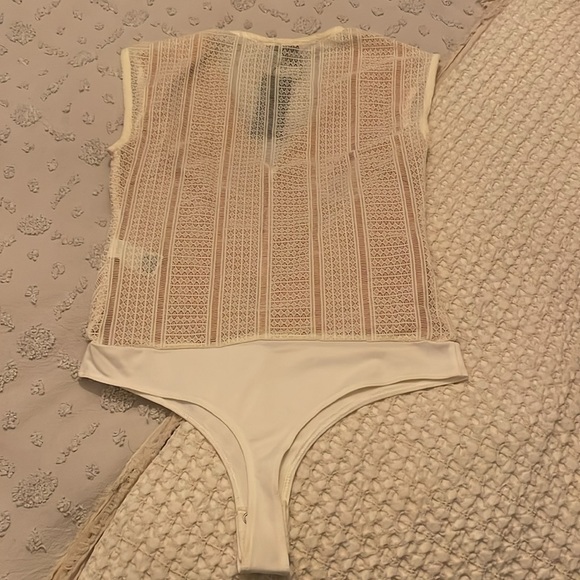 Dynamite Bodysuit New With Tags, transparent back in white/nude Size small - Picture 4 of 4